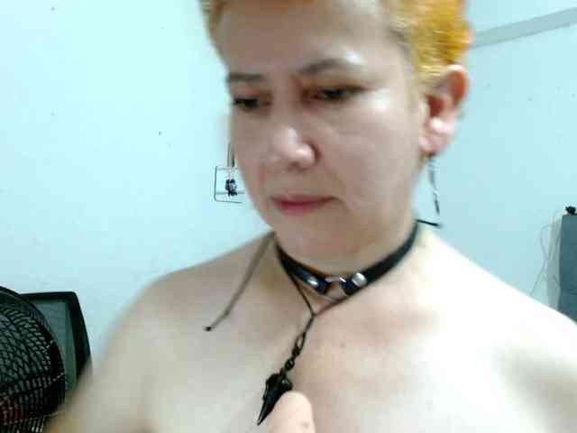 sharon-mom webcam
