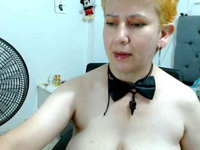 sharon-mom webcam