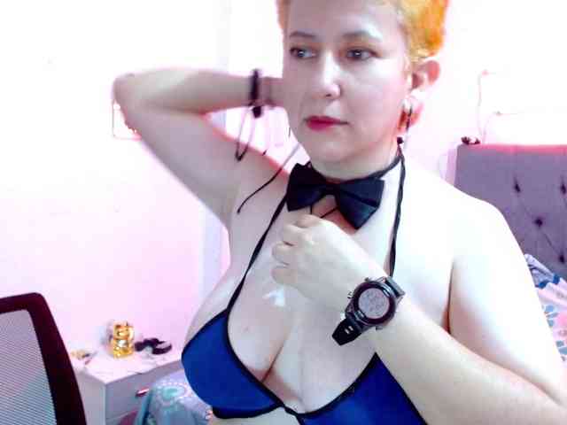 sharon-mom webcam