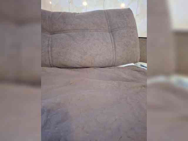 -Alena-a webcam