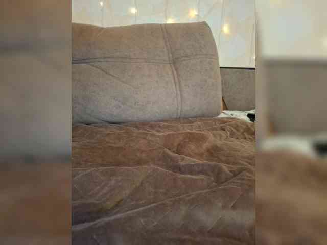 -Alena-a webcam