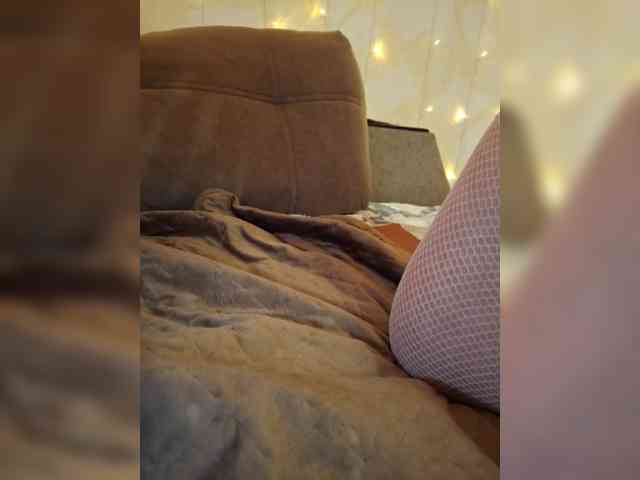-Alena-a webcam
