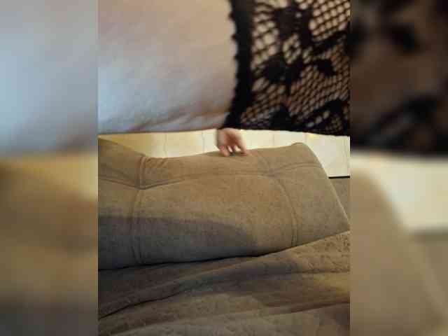 -Alena-a webcam