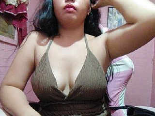 Image capture of hornylittleprincess69