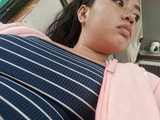 hornylittleprincess69