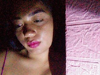 Image capture of hornylittleprincess69