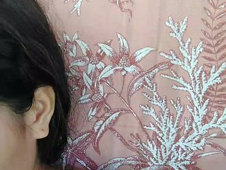 Image capture of hornylittleprincess69