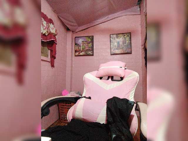 hornylittleprincess69