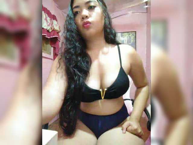 hornylittleprincess69