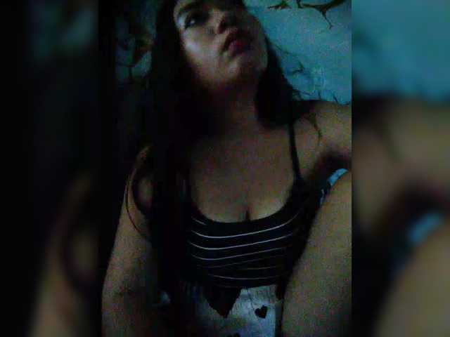XXhornywetprincess99XX live webcam show