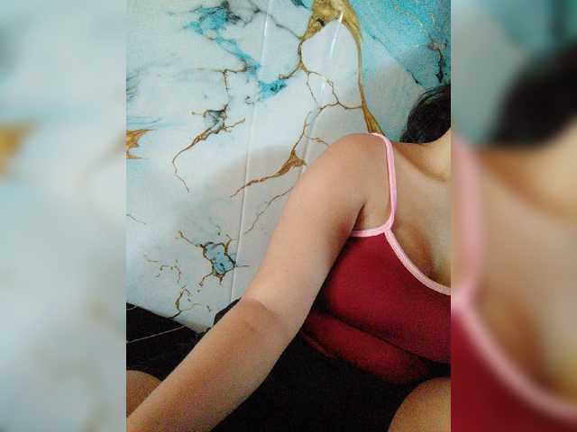 hornylittleprincess69 live cam preview