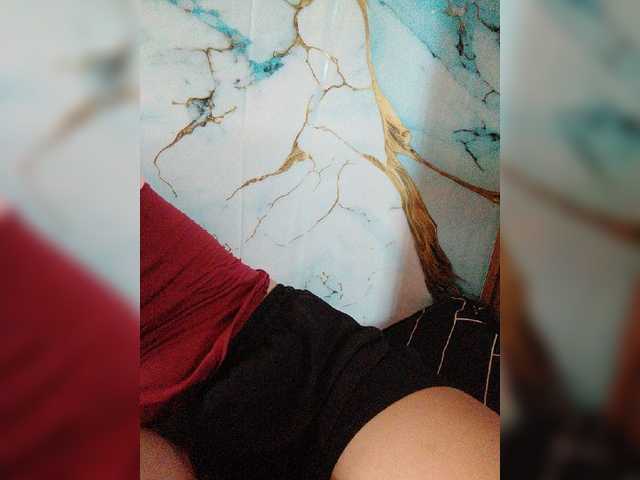hornylittleprincess69 live cam preview