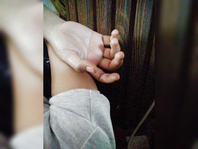 hornylittleprincess69