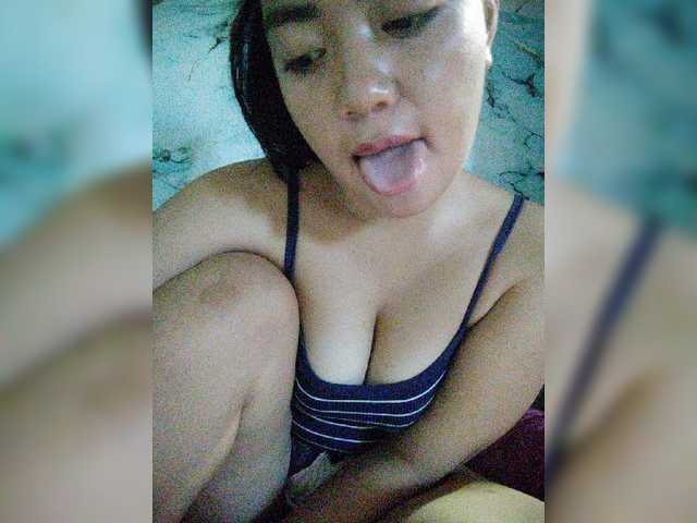 XXhornywetprincess99XX live webcam show