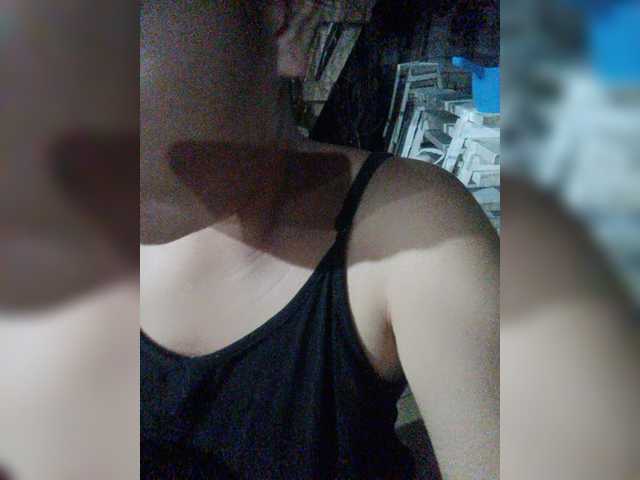 le modèle hornylittleprincess69 est en webcam porno dans un show sur le site bongacams, il possède les tags suivants: Asian,Brunette,Trimmed