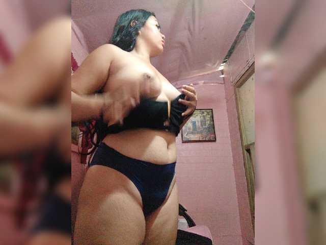 hornylittleprincess69
