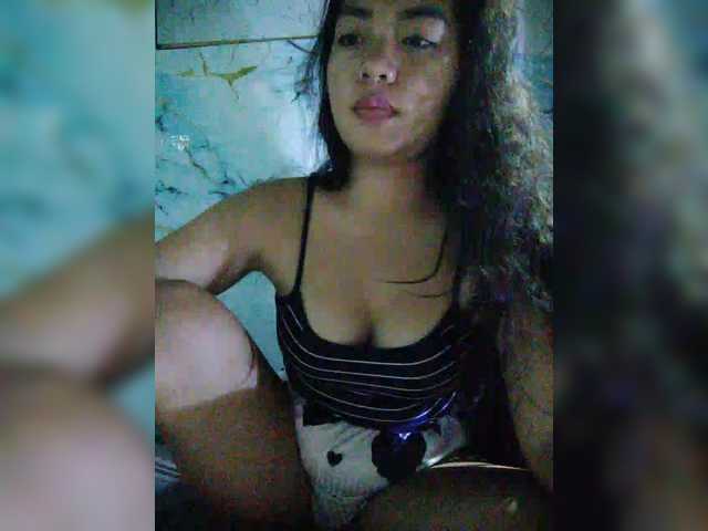 XXhornywetprincess99XX live webcam show