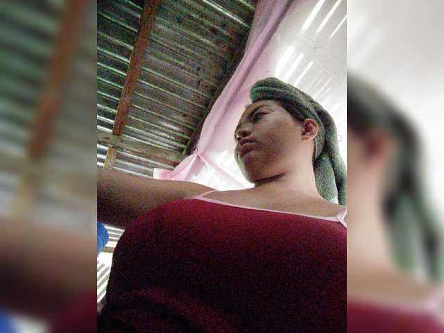 hornylittleprincess69