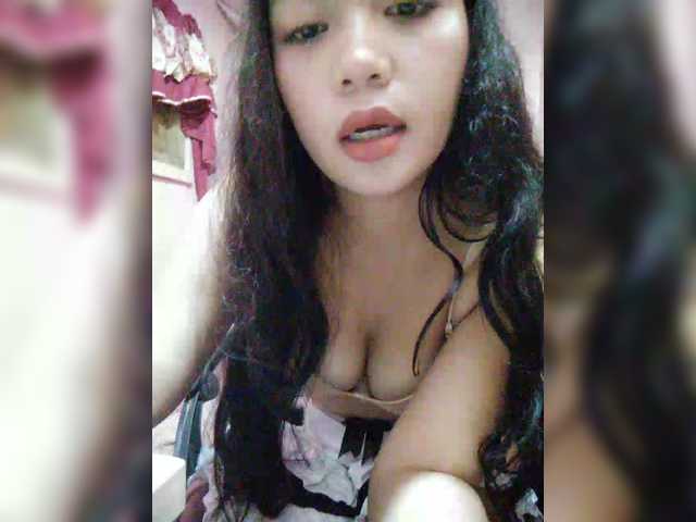 hornylittleprincess69 live webcam show