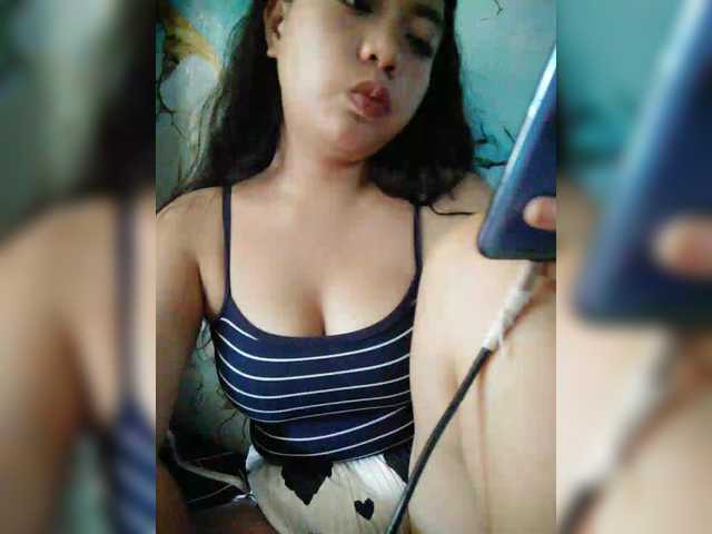 XXhornywetprincess99XX live webcam show