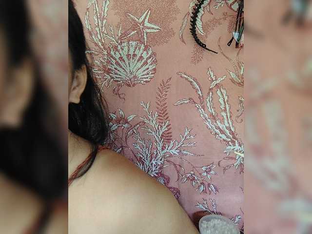 hornylittleprincess69 live webcam show