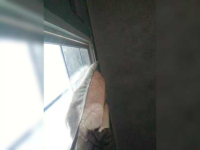 hornylittleprincess69 — live female cam