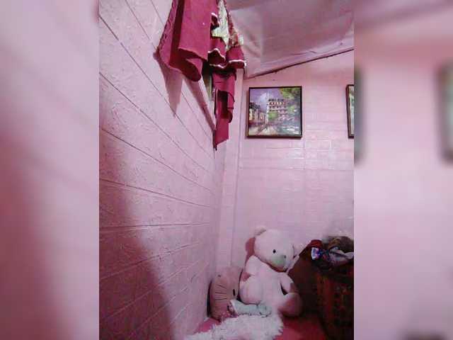 hornylittleprincess69