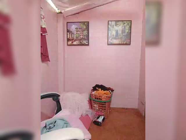 XXhornywetprincess99XX's BongaCams show and profile