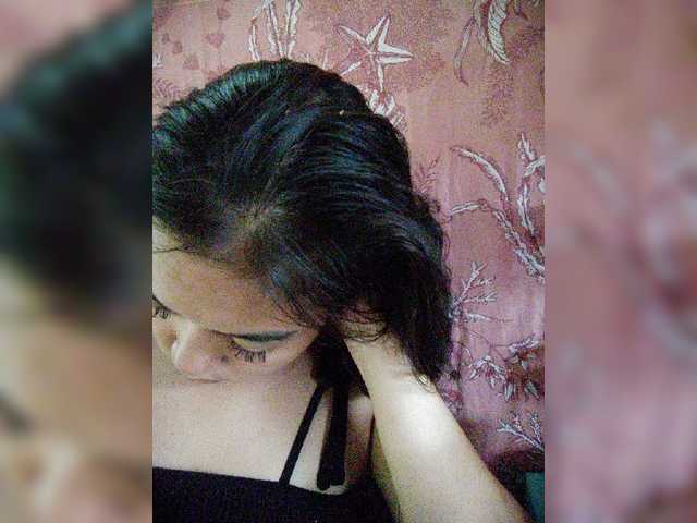 hornylittleprincess69