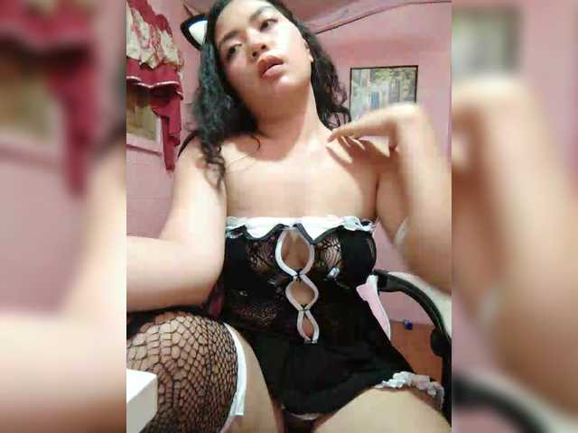 XXhornywetprincess99XX live webcam show