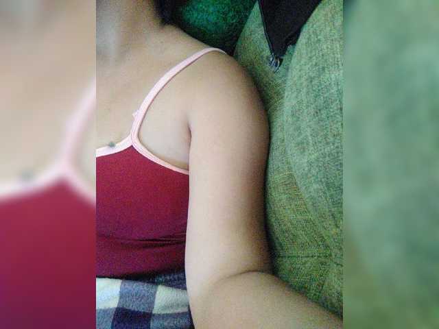 hornylittleprincess69 — live female cam