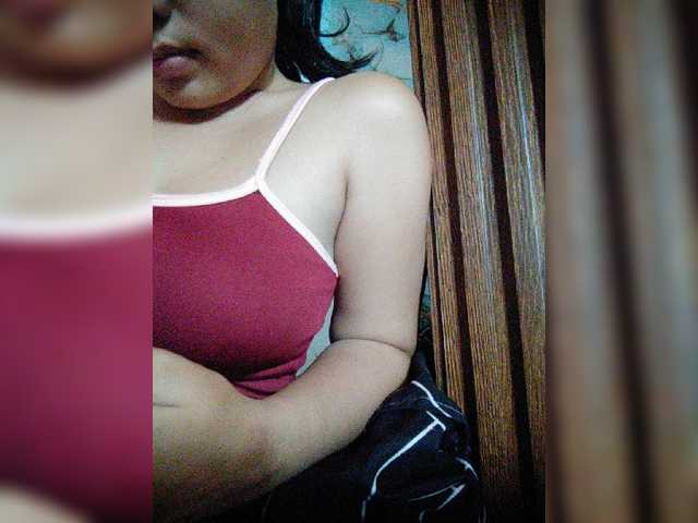 hornylittleprincess69 live cam preview