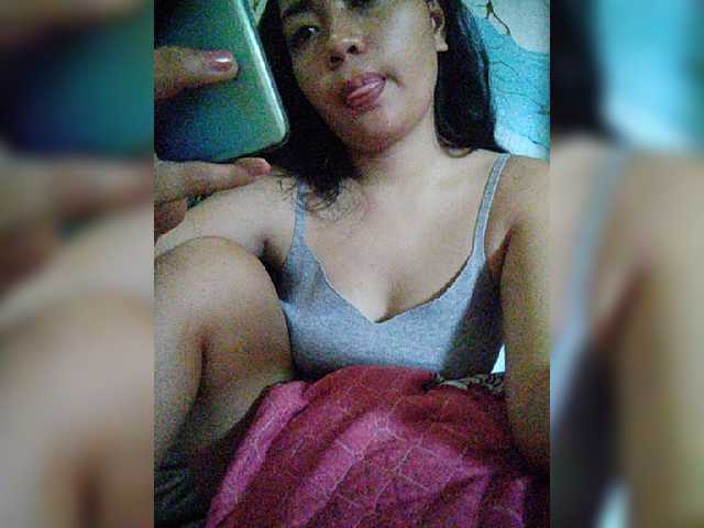 hornylittleprincess69
