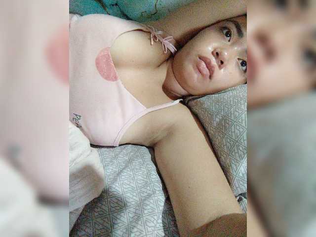 hornylittleprincess69 live webcam show