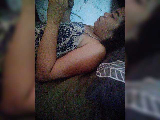 XXhornywetprincess99XX live cam
