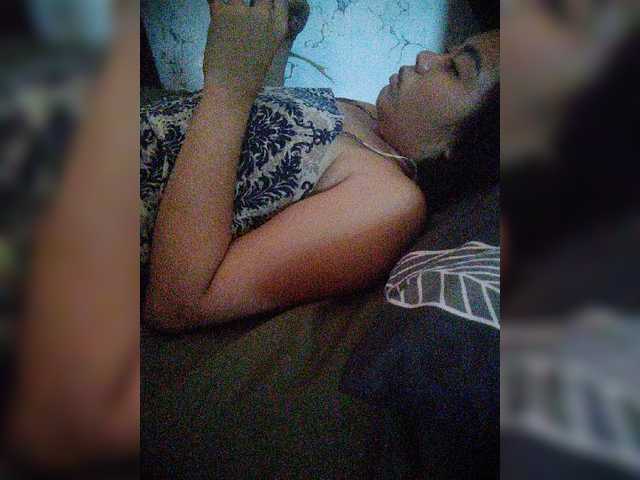 XXhornywetprincess99XX live cam