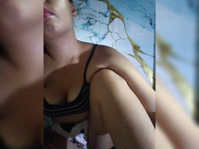 XXhornywetprincess99XX live webcam show