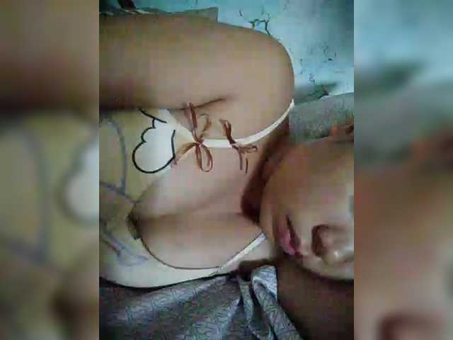 XXhornywetprincess99XX live cam on BongaCams