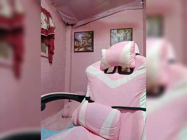 hornylittleprincess69