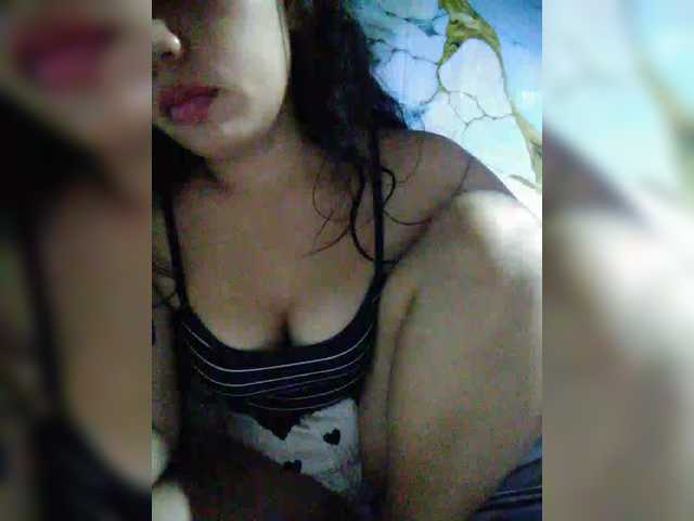 XXhornywetprincess99XX live webcam show