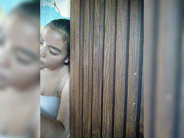 XXhornywetprincess99XX live cam on BongaCams