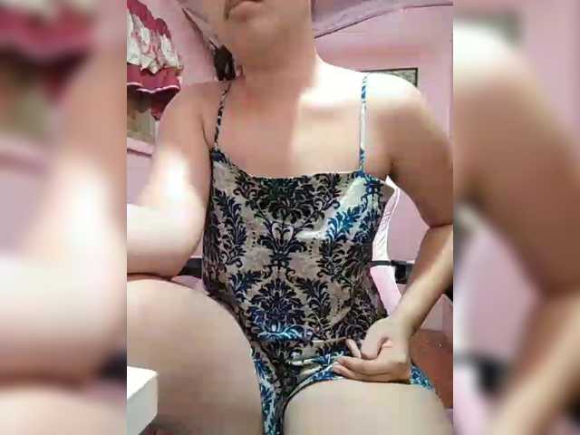 XXhornywetprincess99XX live cam on BongaCams