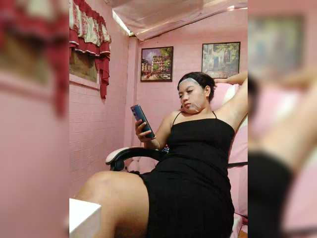 hornylittleprincess69