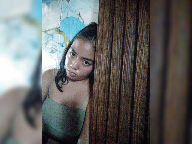 hornylittleprincess69