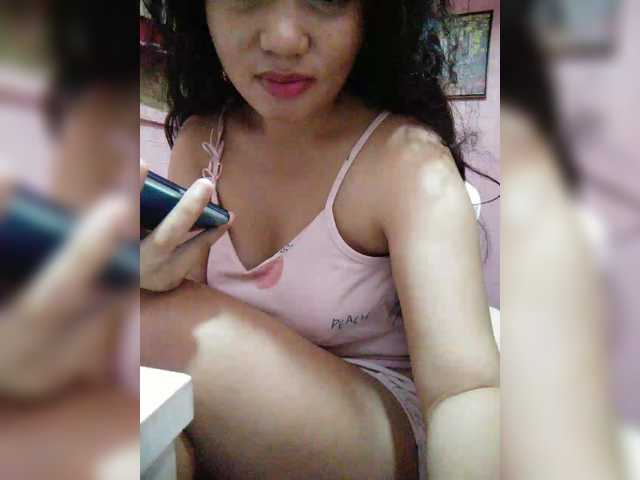 hornylittleprincess69 live webcam show