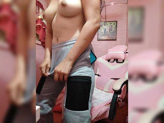 XXhornywetprincess99XX live cam on BongaCams