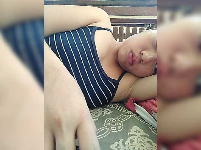 XXhornywetprincess99XX live cam