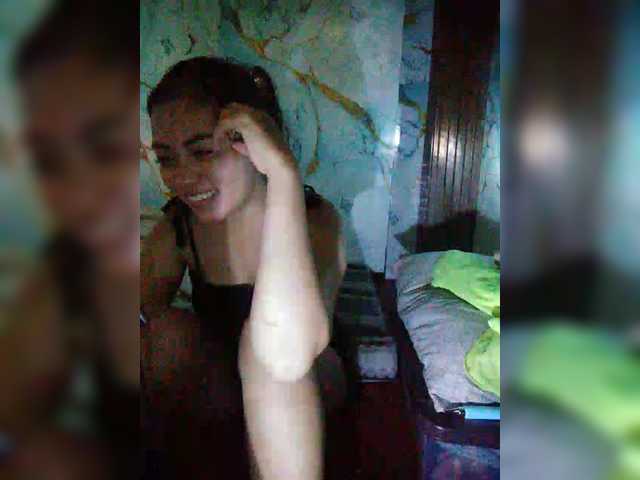 hornylittleprincess69