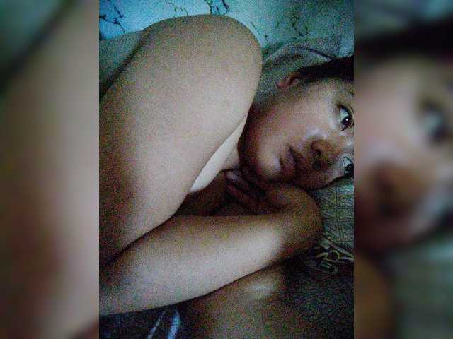 hornylittleprincess69 live webcam show