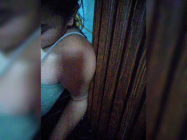 hornylittleprincess69